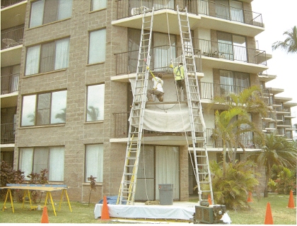 Our expert workmen set up in a way that allowed Kauhale Makai to remain occupied during the job.